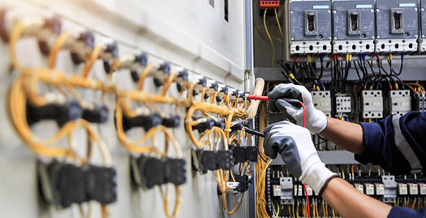Professional Electrician technician working in Ligonier, IN